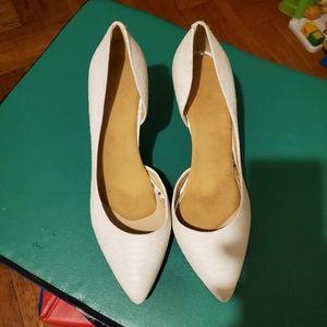 Jessica Simspon snakeskin inspired heel